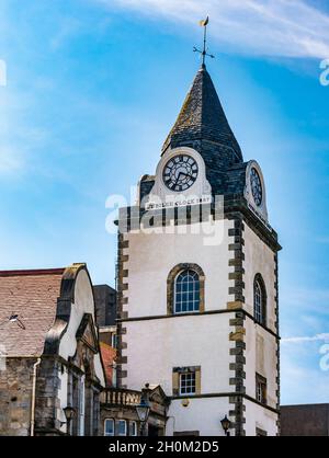 Tour de l'horloge du jubilé du 17ème siècle, péage, High Street, South Queensferry, Ecosse, Royaume-Uni Banque D'Images