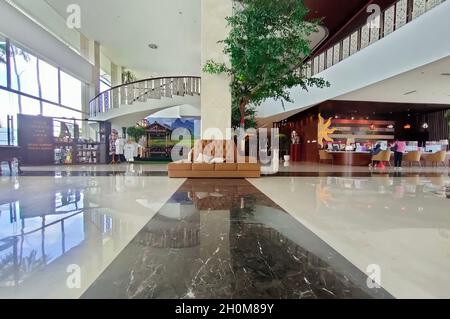 Bandung, Indonésie-29 septembre 2021 : vue sur le grand soleil un hôtel à Bandung, Java Ouest Banque D'Images
