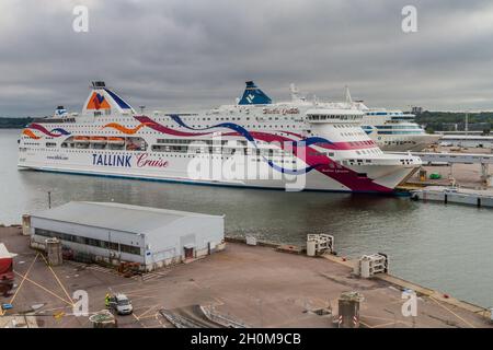 TALLINN, ESTONIE - 24 AOÛT 2016 : Mme Baltic Queen Cruiseferry, propriété de l'opérateur de ferry estonien Tallink dans un port de Tallinn. Banque D'Images