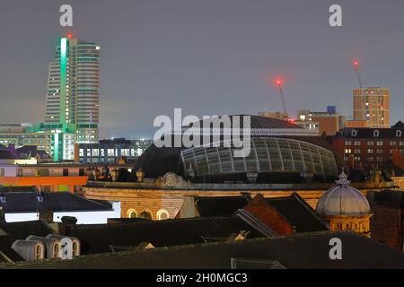 Bridgewater place, Corn Exchange et Candle House dans le centre-ville de Leeds. Banque D'Images