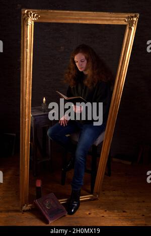 Belesen, bien lu Banque D'Images