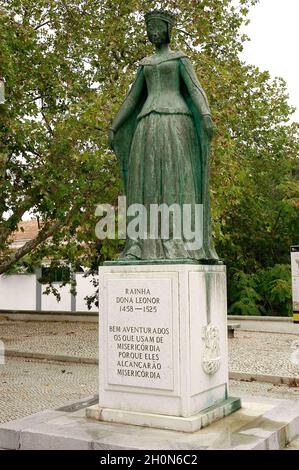 Eleanor de Viseu (1458-1525). infanta portugaise et plus tard la reine consort du Portugal. Statue de la reine Eleanor du Portugal, 1958, par Alvaro de Bree (19 Banque D'Images