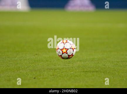 Turin, Italie, 13 octobre 2021, ballon de match pendant la Ligue des champions de l'UEFA, Group A match de football entre le Juventus FC et le Chelsea FC le 13 octobre 2021 au stade Juventus de Turin, Italie - photo Nderim Kacili / DPPI Banque D'Images