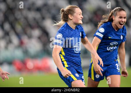 Turin, Italie, 13 octobre 2021, Erin Cuthbert de Chelsea FC Women pendant la Ligue des champions de l'UEFA, Group A match de football entre Juventus FC et Chelsea FC le 13 octobre 2021 au stade Juventus de Turin, Italie Banque D'Images