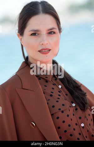 Ivana Loutito participe à la séance photo de la saison 5 de Gomorra lors de la 4e édition du Festival international de Cannes (Canneseries) à Cannes, le 13 octobre 2021, en France.Photo de David Niviere/ABACAPRESS.COM Banque D'Images