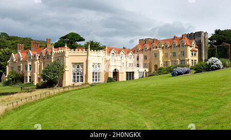 Lee Abbey, au-dessus de Lee Bay, Lynton, Devon, Royaume-Uni Banque D'Images