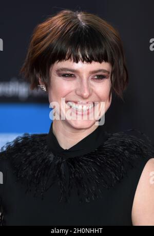 13 octobre 2021, Londres, Royaume-Uni.Jessie Buckley arrive au Gala screening de la fille perdue, qui fait partie du BFI London film Festival, qui s'est tenu au Royal Festival Hall.Crédit : Doug Peters/EMPICS/Alamy Live News Banque D'Images