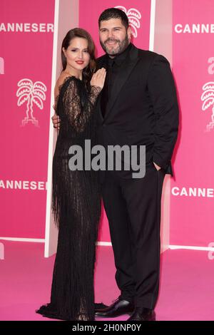 Ivana Lotito et Salvatore Esposito assistent à la cérémonie de clôture lors de la 4ème édition du Festival International de Cannes (Canneseries) à Cannes, le 13 octobre 2021, en France.Photo de David Niviere/ABACAPRESS.COM Banque D'Images