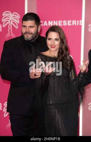 Ivana Lotito et Salvatore Esposito assistent à la cérémonie de clôture lors de la 4ème édition du Festival International de Cannes (Canneseries) à Cannes, le 13 octobre 2021, en France.Photo de David Niviere/ABACAPRESS.COM Banque D'Images