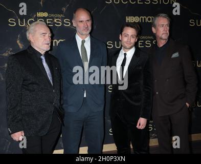 12 octobre 2021.Brian Cox, Jesse Armstrong, Kieran Culkin, Alan Ruck assister à la première saison 3 de la « concession » d'HBO au Musée américain d'histoire naturelle de New York 12 octobre 2021 crédit: RW/MediaPunch Banque D'Images