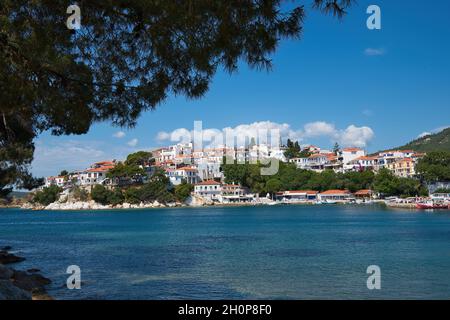 la destination touristique d'été ultime.L'ancien port.Île de Skiathos, Grèce Banque D'Images