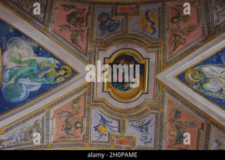 Rivisondoli (AQ) - Sanctuaire de l'Ermitage de Maria SS della Portella - la fresque précieuse d'une partie de la voûte du canon Banque D'Images