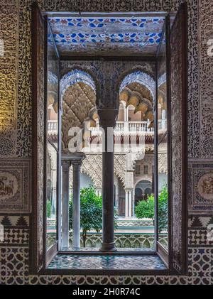 Patio de las Doncellas.Le reak Alcazar à Sevill, Espagne. Banque D'Images