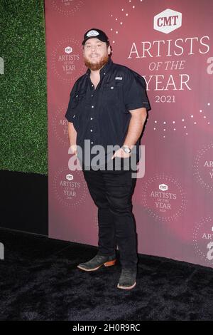 Luke Combs fréquente l'artiste de l'année 2021 de la CMT le 13 octobre 2021 à Nashville, Tennessee.Photo : Ed Rode/imageSPACE/MediaPunch Banque D'Images