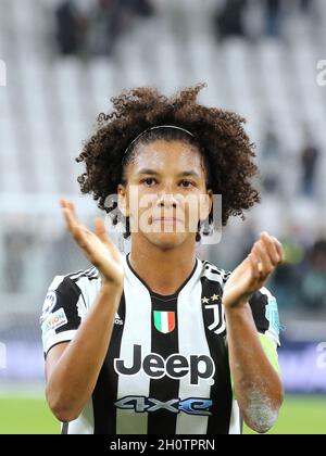 Turin, Italie.13 octobre 2021.Sara Gama (Juventus FC Women) lors du Juventus FC vs Chelsea, UEFA Champions League match de football féminin à Turin, Italie, octobre 13 2021 crédit: Independent photo Agency/Alay Live News Banque D'Images
