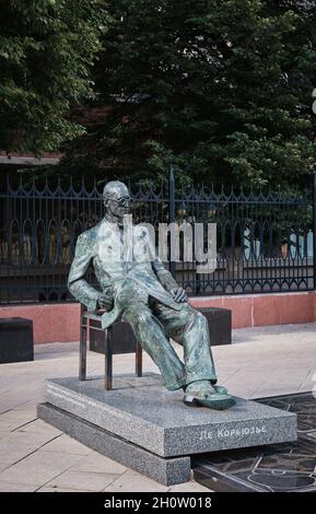 Monument à l'architecte, artiste et designer français le Corbusier à Moscou, rue Myasnitskaya, monument : Moscou, Russie - 23 août 2021 Banque D'Images