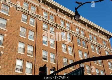 Ancien bâtiment dans la ville du Midwest.Aurora, Illinois, États-Unis Banque D'Images