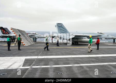 Les F/A-18 Super Hornets sont la colonne vertébrale de la force militaire de la Marine américaine Banque D'Images