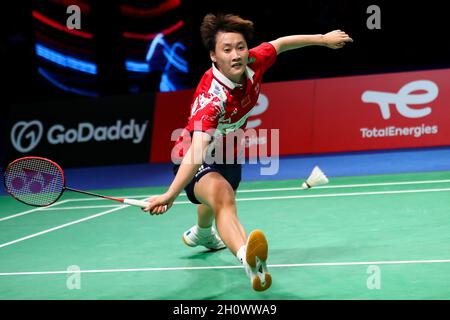 Aarhus, Danemark.14 octobre 2021.Chen Yufei, de Chine, participe au match féminin des célibataires contre Pai Yu po, de Taipei chinois, lors d'un quart de finale de match au tournoi de badminton de la coupe Uber à Aarhus, Danemark, le 14 octobre 2021.Credit: Zhang Cheng/Xinhua/Alay Live News Banque D'Images