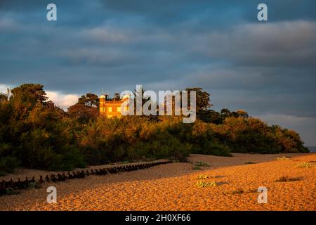 Bawdsey Manor sur la côte du Suffolk où, en 1938, Robert Watson Watt a expérimenté les ondes radio et l'invention du radar. Banque D'Images