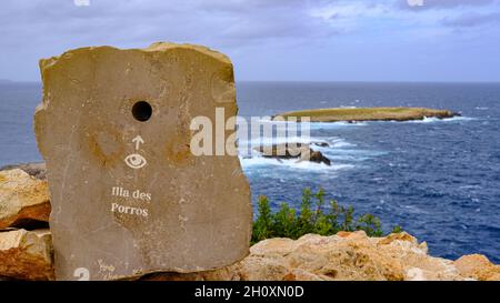 Vue et paysages de 'Cap de Cavalleria', Minorque, Iles Baléares, Espagne. mer, côte et 'isola des porros'. Banque D'Images