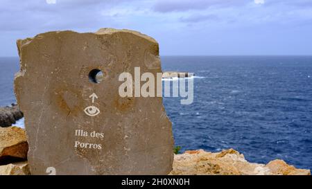 Vue et paysages de 'Cap de Cavalleria', Minorque, Iles Baléares, Espagne. mer, côte et 'isola des porros'. Banque D'Images