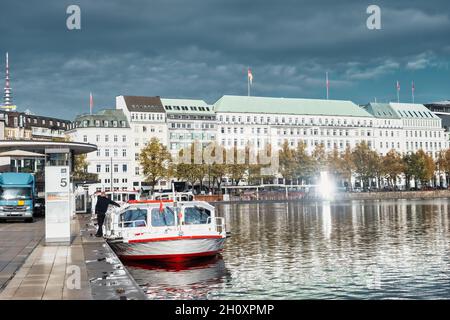 Hambourg Lac de Binnenalster dans la ville centrale, Allemagne Banque D'Images
