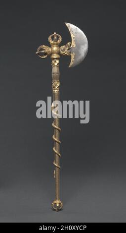 Armes rituelles, début 1400.Sino-tibétaine, École de la Vierge, période Yongle (1403-1427).Alliage de fer avec incrustation or et argent; hors tout: 40.4 cm (15 7/8 in.).Les armes cérémonielles ont été utilisées dans les rituels tantriques pour combattre les obstacles à l'illumination, comme l'ignorance, les illusions et l'égoïsme.En 1407, un patriarche monastique tibétain de haut rang a visité l'empereur de la dynastie Ming, connu sous le nom de Yongle.L'empereur Yongle lui a présenté un certain nombre de cadeaux, dont ces instruments étaient probablement un composant, puisque la hache porte son inscription d'identification dans un cartouche.Main-d'œuvre chinoise impériale i Banque D'Images