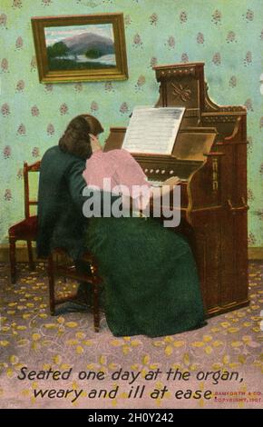 « un jour à l'orgue, fatigué et malade à l'aise » : carte postale Edwardian Bamforth Comic Series, datée de 1907, numéro 1326 Banque D'Images