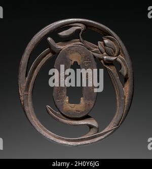 Garde d'épée (Tsusa), c.1750-75.Japon, période Edo (1615-1868).Fer; diamètre: 6.8 cm (2 11/16 po). Banque D'Images