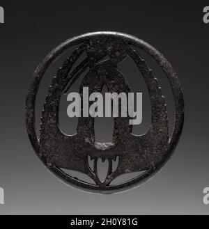 Sword Guard, 1615-1868. Le Japon, la période Edo (1615-1868). Fer à repasser ; diamètre : 7 cm (2 3/4 in.). Banque D'Images