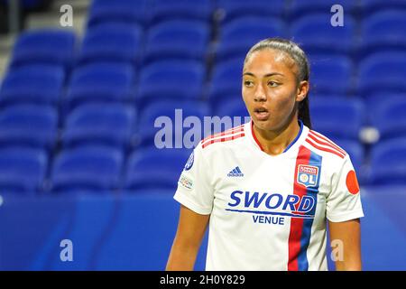 Lyon, France.14 octobre 2021.Selma Bacha (4 Lyon) se présente lors du match de football du 2e tour du groupe de la Ligue des champions de l'UEFA entre l'Olympique Lyonnais et le SL Benfica au stade Groupama de Lyon.Crédit: SPP Sport presse photo./Alamy Live News Banque D'Images