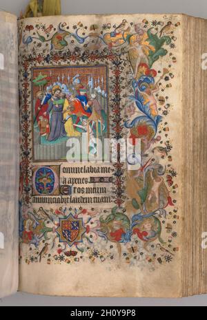 Heures de Charles le Noble, roi de Navarre (1361-1425): fol.144r, trahison du Christ, c.1405. Maître des initiales et associés de Bruxelles (français).Encre, tempera et or sur vélin; codex: 20.3 x 15.7 x 7 cm (8 x 6 3/16 x 2 3/4 po.).Ce précieux volume a évidemment été très apprécié par son propriétaire, le roi de Navarre d'origine française, qui a eu ses armoiries peintes sur pas moins de vingt folios.Plutôt que de commander directement ce manuscrit à partir d'un atelier spécifique, il semble que Charles le Noble ait acquis son livre des heures -- peut-être prêt-à-faire pour le marché du luxe -- pendant un voyage Banque D'Images