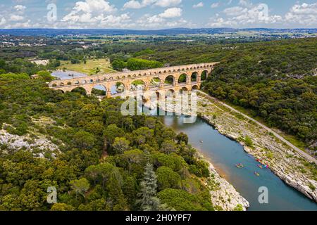 Aqueduc romain, Pont-du-Gard, Languedoc-Roussillon France, vue aérienne Banque D'Images