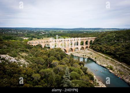 Aqueduc romain, Pont-du-Gard, Languedoc-Roussillon France, vue aérienne Banque D'Images