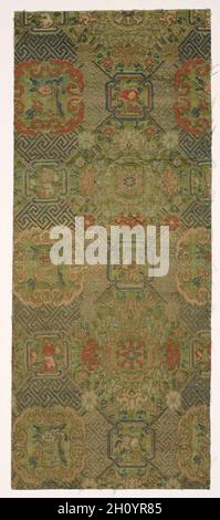 Fragment de textile, années 1800. Le Japon, 19e siècle. Soie ; moyenne : 35,6 x 14,6 cm (14 x 5 3/4 in.). Banque D'Images