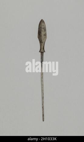 Point de flèche, 1700 s.Japon, période Edo (1615-1868).Acier; hors tout: 15.4 cm (6 1/16 in.); tête: 5 cm (1 15/16 in.). Banque D'Images