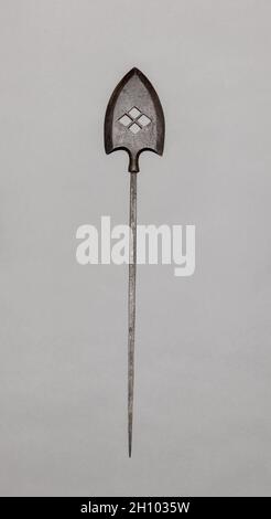 Tête de flèche, 1600s.Japon, période Edo (1615-1868).Fer; hors tout: 25.4 cm (10 po). Banque D'Images