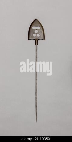 Tête de flèche, 1600s.Japon, période Edo (1615-1868).Fer; hors tout: 25.4 cm (10 po). Banque D'Images