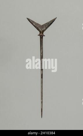 Point de flèche, 1700 s.Japon, période Edo (1615-1868).Acier; hors tout: 12.4 cm (4 7/8 in.); tête: 2.3 cm (7/8 in.). Banque D'Images