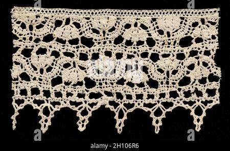 Insertion de dentelle de bobin avec bordure de points, XVIIe siècle.Italie, XVIIe siècle.Dentelle, bobine; moyenne: 10.8 x 18.8 cm (4 1/4 x 7 3/8 po). Banque D'Images