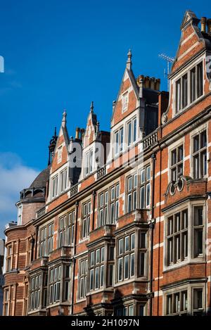 Maisons de ville en brique rouge à Wigmore Street, Marylebone, Cité de Westminster, Londres, Angleterre,ROYAUME-UNI Banque D'Images