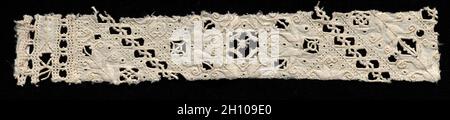 Fragment de dentelle Needlepoint (Cutwork), XVIIe siècle.Italie, XVIIe siècle.Dentelle, pointe : lin; moyenne : 19.1 x 3.2 cm (7 1/2 x 1 1/4 po). Banque D'Images