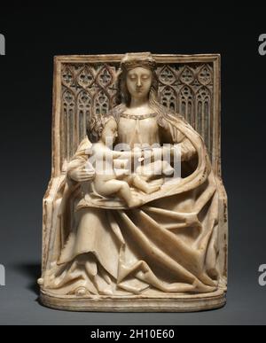 Intronisé vierge à l'enfant, ch. 1480. Gil de Siloé (Espagnol), ch. 1501). L'albâtre avec traces de polychromie et dorure ; total : 31,5 x 22,5 x 16 cm (12 3/8 x 8 7/8 x 6 5/16 in.). Banque D'Images