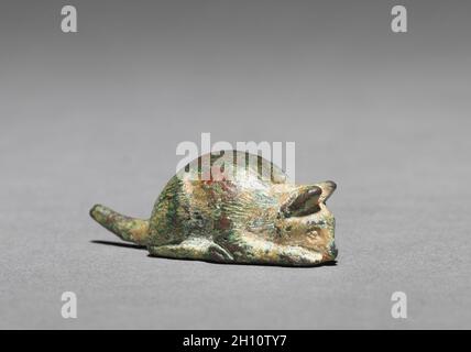 Souris, AD 1-200.Italie, Rome, 1er-2e siècle.Bronze ; hors tout : 1.4 x 1.6 cm (9/16 x 5/8 po). Banque D'Images