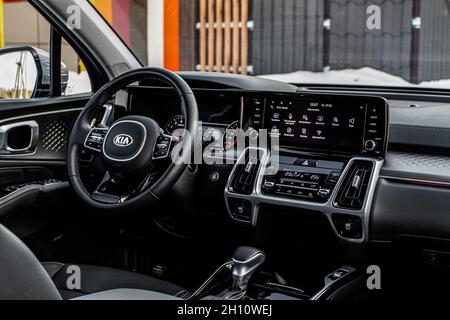 MOSCOU, RUSSIE - 7 FÉVRIER 2021 Kia Sorento quatrième génération MQ4.Vue rapprochée de l'intérieur.Détails de l'intérieur de Kia Sorento. Banque D'Images
