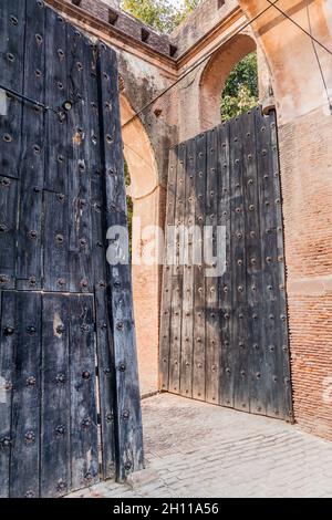 Porte du complexe de résidence de Lucknow, État de l'Uttar Pradesh, Inde Banque D'Images