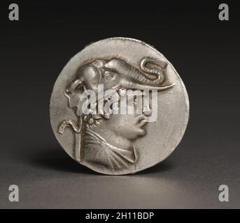 Coin de Demetrios, I (contre), 200-190 av. J.-C.Afghanistan, Bactria, période Bactriane (3e-2e siècle av. J.-C.), Demetrios I. argent; diamètre : 3.3 cm (1 5/16 po.). Banque D'Images