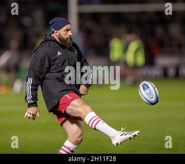 Manchester, Royaume-Uni.15 octobre 2021.15 octobre 2021; AJ Bell Stadium, Eccles, Greater Manchester, Angleterre: Gallagher Premiership Rugby, sale v Harlequins ; Joe Marler de Harlequins se réchauffe avant le match crédit: Action plus Sports Images/Alay Live News Banque D'Images