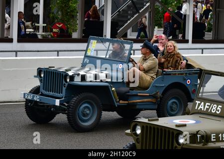 Willys Jeep, Victory Parade, Goodwood Revival 2021, Goodwood, Chichester,West Sussex, Angleterre, septembre 2021. Banque D'Images